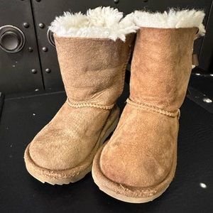 Ugh bailey bow toddler boot